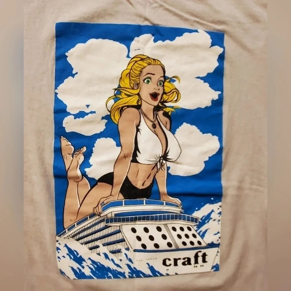 Mens "Anime Blonde on a Boat"Graphic‎ Tee Size Large